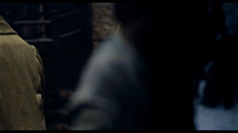 230_LesMis_Trailer2_UP1100442